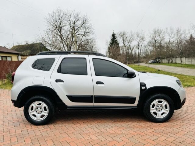 Серый Рено Дастер, объемом двигателя 1.5 л и пробегом 57 тыс. км за 18500 $, фото 1 на Automoto.ua