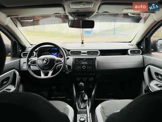 Сірий Рено Дастер, об'ємом двигуна 1.5 л та пробігом 57 тис. км за 18500 $, фото 6 на Automoto.ua