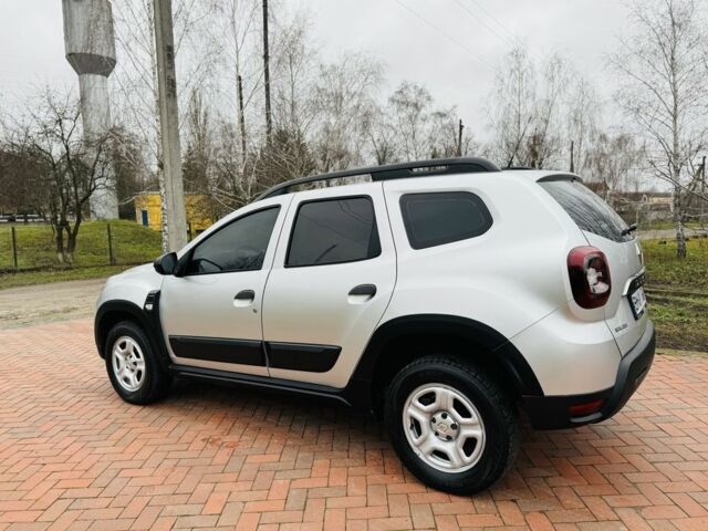 Серый Рено Дастер, объемом двигателя 1.5 л и пробегом 57 тыс. км за 18500 $, фото 4 на Automoto.ua