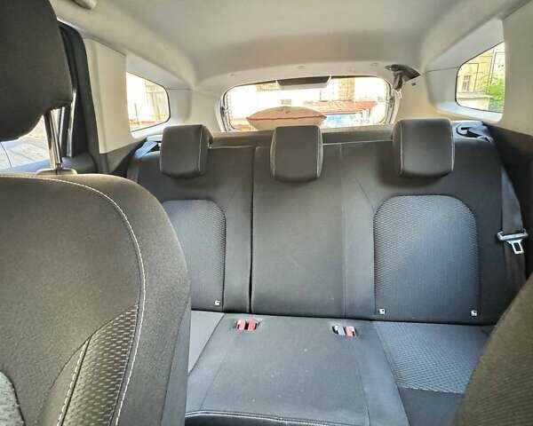 Серый Рено Дастер, объемом двигателя 1.5 л и пробегом 178 тыс. км за 15400 $, фото 13 на Automoto.ua