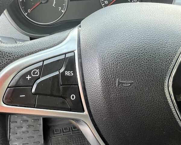 Сірий Рено Дастер, об'ємом двигуна 1.6 л та пробігом 115 тис. км за 12700 $, фото 14 на Automoto.ua
