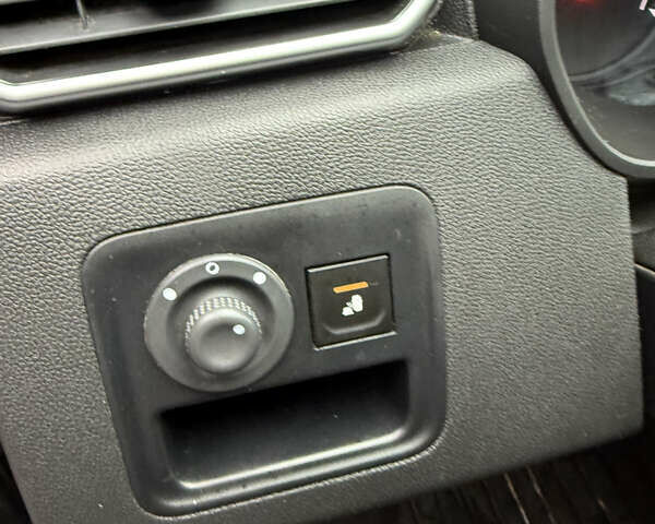 Серый Рено Дастер, объемом двигателя 1.46 л и пробегом 248 тыс. км за 13999 $, фото 41 на Automoto.ua