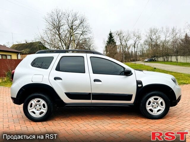 Сірий Рено Дастер, об'ємом двигуна 1.5 л та пробігом 57 тис. км за 18500 $, фото 1 на Automoto.ua