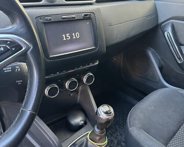 Сірий Рено Дастер, об'ємом двигуна 1.46 л та пробігом 248 тис. км за 14492 $, фото 6 на Automoto.ua