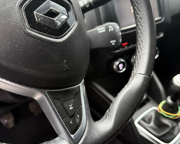 Серый Рено Дастер, объемом двигателя 1.46 л и пробегом 248 тыс. км за 13999 $, фото 23 на Automoto.ua