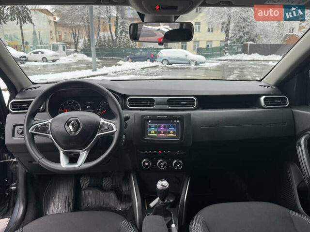 Серый Рено Дастер, объемом двигателя 1.5 л и пробегом 79 тыс. км за 15800 $, фото 10 на Automoto.ua