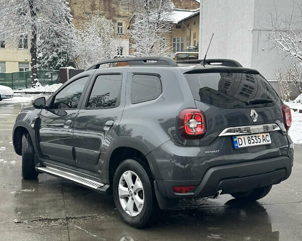 Серый Рено Дастер, объемом двигателя 1.5 л и пробегом 79 тыс. км за 15800 $, фото 4 на Automoto.ua