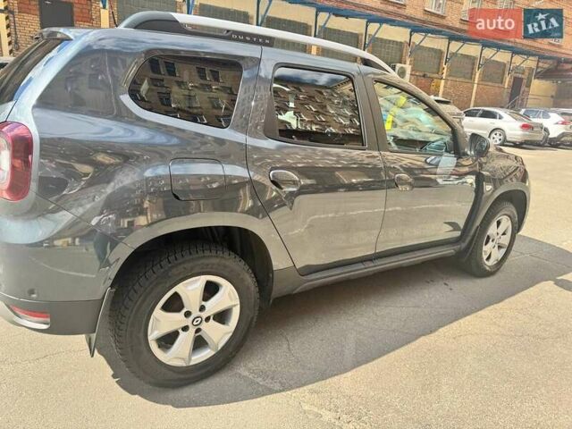 Серый Рено Дастер, объемом двигателя 1.5 л и пробегом 178 тыс. км за 15400 $, фото 1 на Automoto.ua