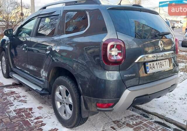 Серый Рено Дастер, объемом двигателя 1.5 л и пробегом 70 тыс. км за 16000 $, фото 5 на Automoto.ua