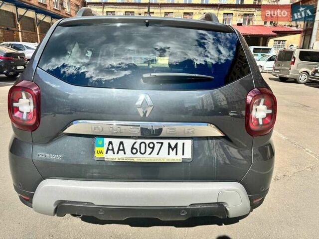 Серый Рено Дастер, объемом двигателя 1.5 л и пробегом 178 тыс. км за 15400 $, фото 2 на Automoto.ua