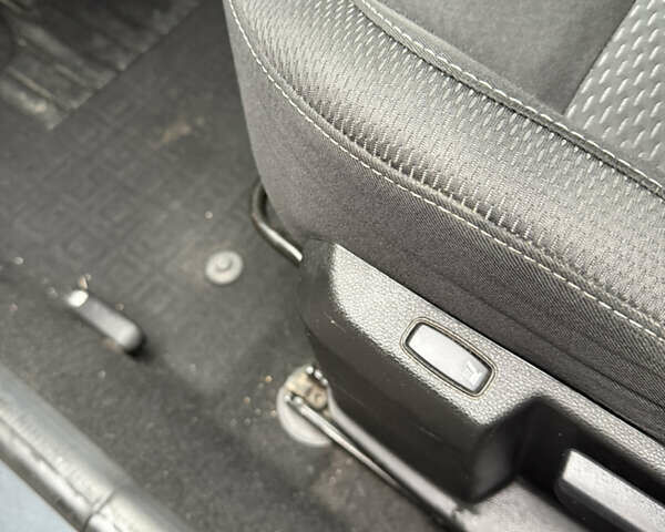 Серый Рено Дастер, объемом двигателя 1.46 л и пробегом 248 тыс. км за 13999 $, фото 29 на Automoto.ua