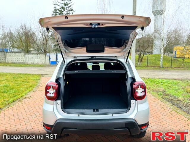 Сірий Рено Дастер, об'ємом двигуна 1.5 л та пробігом 57 тис. км за 18500 $, фото 11 на Automoto.ua