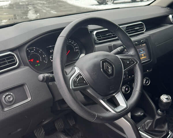 Серый Рено Дастер, объемом двигателя 1.5 л и пробегом 79 тыс. км за 15800 $, фото 12 на Automoto.ua