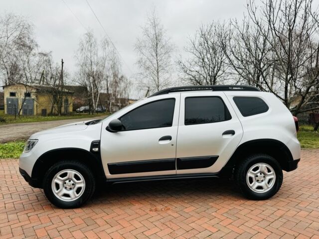 Серый Рено Дастер, объемом двигателя 1.5 л и пробегом 57 тыс. км за 18500 $, фото 2 на Automoto.ua