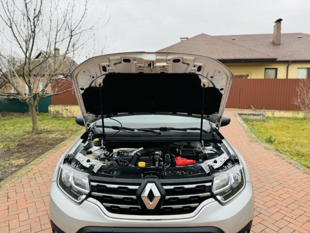 Серый Рено Дастер, объемом двигателя 1.5 л и пробегом 57 тыс. км за 18500 $, фото 12 на Automoto.ua