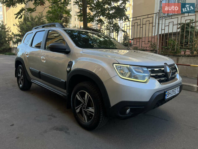 Сірий Рено Дастер, об'ємом двигуна 1.5 л та пробігом 157 тис. км за 13900 $, фото 5 на Automoto.ua