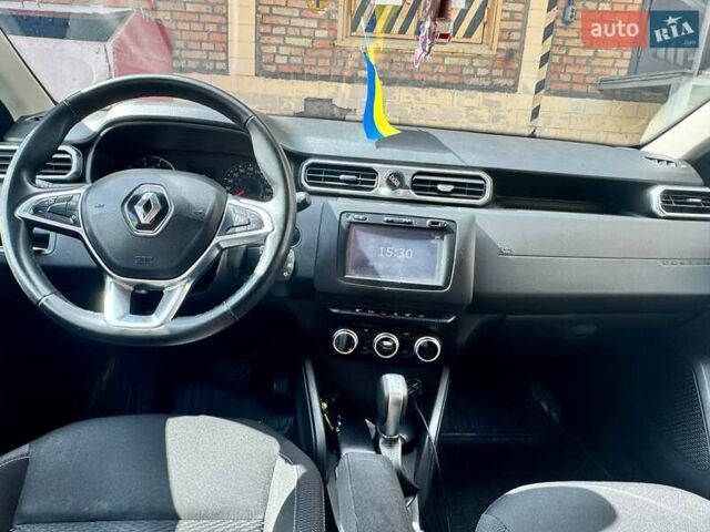 Серый Рено Дастер, объемом двигателя 1.5 л и пробегом 178 тыс. км за 15400 $, фото 7 на Automoto.ua