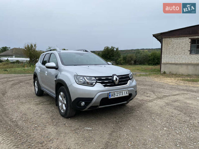 Серый Рено Дастер, объемом двигателя 1.5 л и пробегом 322 тыс. км за 13500 $, фото 1 на Automoto.ua