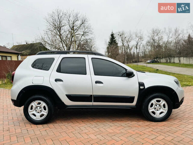 Сірий Рено Дастер, об'ємом двигуна 1.5 л та пробігом 57 тис. км за 18500 $, фото 1 на Automoto.ua