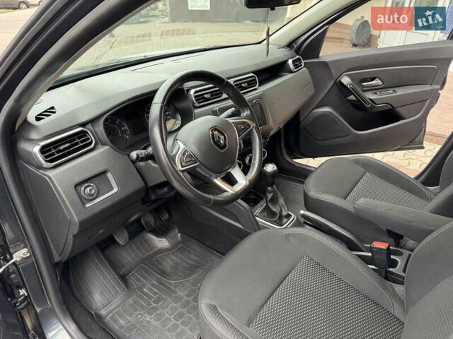 Серый Рено Дастер, объемом двигателя 1.5 л и пробегом 118 тыс. км за 15400 $, фото 18 на Automoto.ua