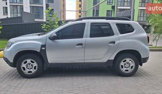 Серый Рено Дастер, объемом двигателя 1.6 л и пробегом 153 тыс. км за 13000 $, фото 1 на Automoto.ua