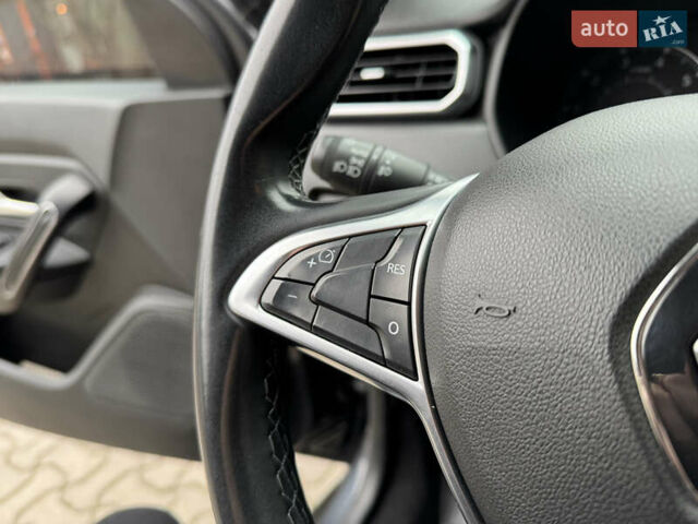 Серый Рено Дастер, объемом двигателя 1.5 л и пробегом 118 тыс. км за 15400 $, фото 35 на Automoto.ua