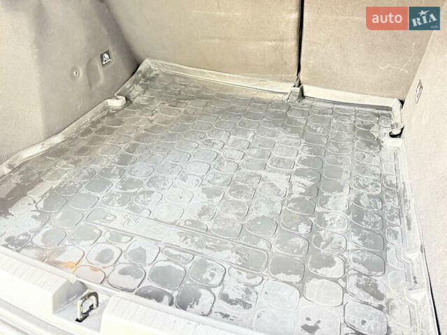 Рено Дастер 2019 в Киеве на Automoto.ua Серый Рено Дастер, объемом двигателя 1.6 л и пробегом 120 тыс. км за 16100 $, фото 70 на Automoto.ua