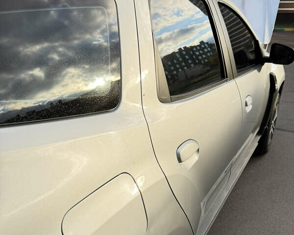 Рено Дастер 2019 в Киеве на Automoto.ua Серый Рено Дастер, объемом двигателя 1.6 л и пробегом 120 тыс. км за 16100 $, фото 74 на Automoto.ua