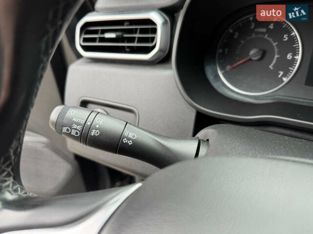 Серый Рено Дастер, объемом двигателя 1.5 л и пробегом 118 тыс. км за 15400 $, фото 33 на Automoto.ua