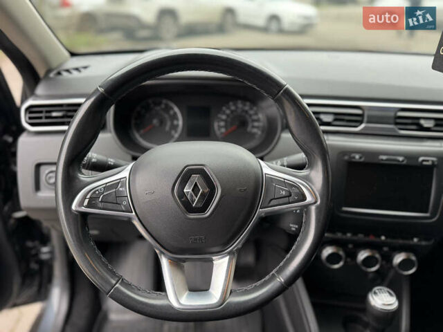 Серый Рено Дастер, объемом двигателя 1.5 л и пробегом 118 тыс. км за 15400 $, фото 32 на Automoto.ua