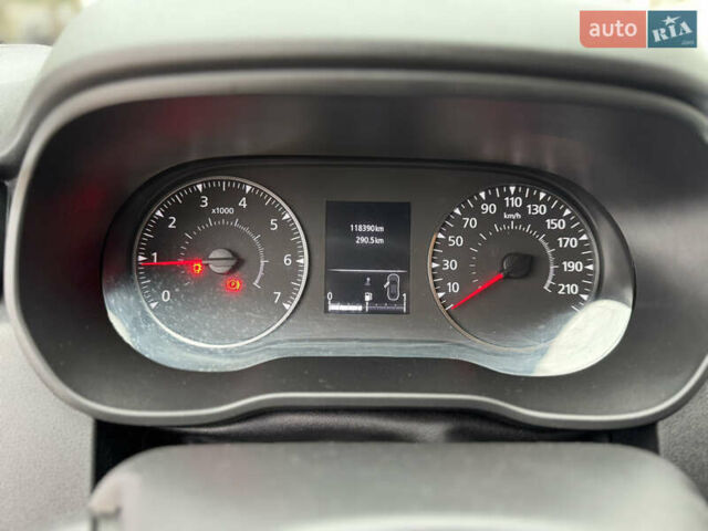 Серый Рено Дастер, объемом двигателя 1.5 л и пробегом 118 тыс. км за 15400 $, фото 46 на Automoto.ua