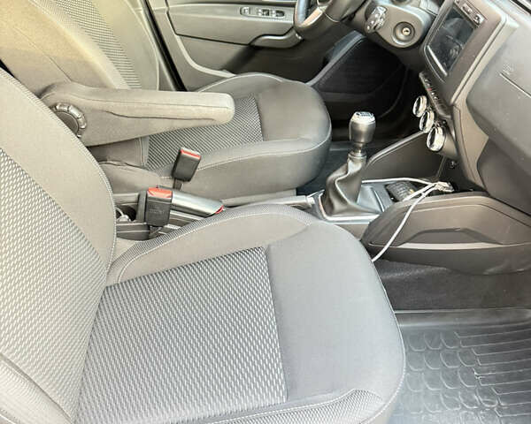 Рено Дастер 2019 в Киеве на Automoto.ua Серый Рено Дастер, объемом двигателя 1.6 л и пробегом 120 тыс. км за 16100 $, фото 75 на Automoto.ua