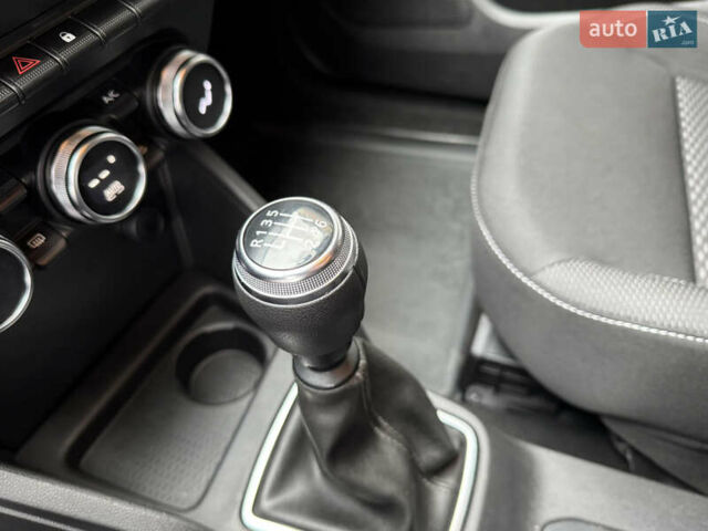 Серый Рено Дастер, объемом двигателя 1.5 л и пробегом 118 тыс. км за 15400 $, фото 40 на Automoto.ua