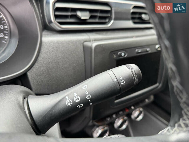 Серый Рено Дастер, объемом двигателя 1.5 л и пробегом 118 тыс. км за 15400 $, фото 34 на Automoto.ua