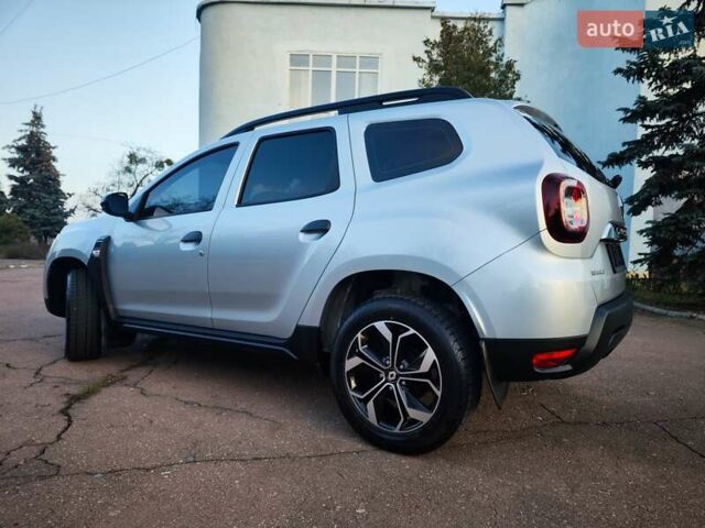 Серый Рено Дастер, объемом двигателя 1.46 л и пробегом 57 тыс. км за 18500 $, фото 4 на Automoto.ua
