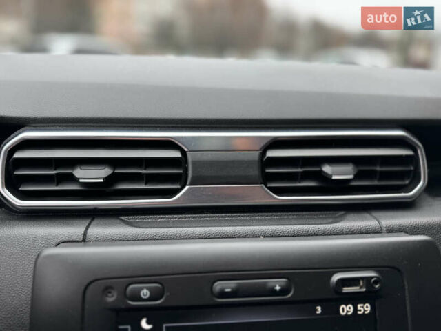 Серый Рено Дастер, объемом двигателя 1.5 л и пробегом 118 тыс. км за 15400 $, фото 44 на Automoto.ua