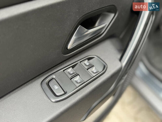 Серый Рено Дастер, объемом двигателя 1.5 л и пробегом 118 тыс. км за 15400 $, фото 29 на Automoto.ua