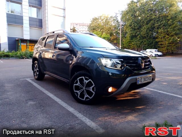 Серый Рено Дастер, объемом двигателя 1.6 л и пробегом 160 тыс. км за 13500 $, фото 1 на Automoto.ua