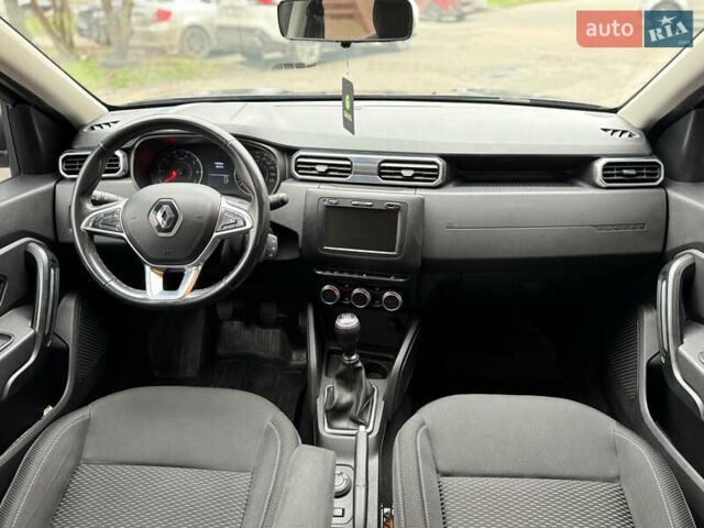 Серый Рено Дастер, объемом двигателя 1.5 л и пробегом 118 тыс. км за 15400 $, фото 28 на Automoto.ua