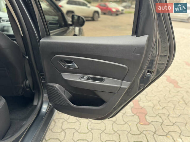 Серый Рено Дастер, объемом двигателя 1.5 л и пробегом 118 тыс. км за 15400 $, фото 24 на Automoto.ua