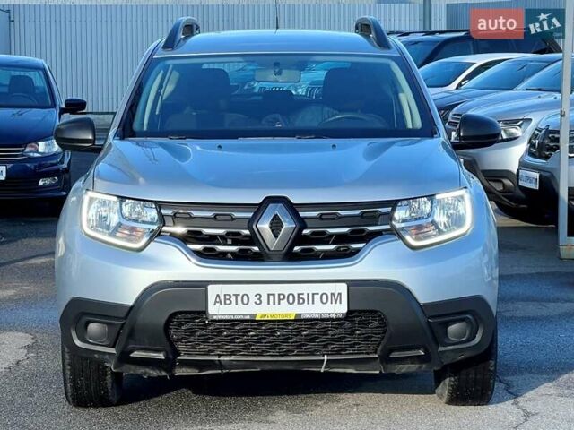 Серый Рено Дастер, объемом двигателя 1.5 л и пробегом 191 тыс. км за 13900 $, фото 4 на Automoto.ua