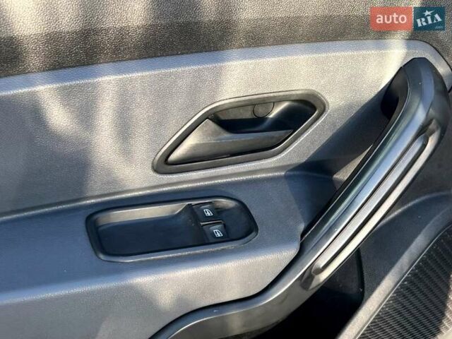 Серый Рено Дастер, объемом двигателя 1.5 л и пробегом 191 тыс. км за 13900 $, фото 28 на Automoto.ua