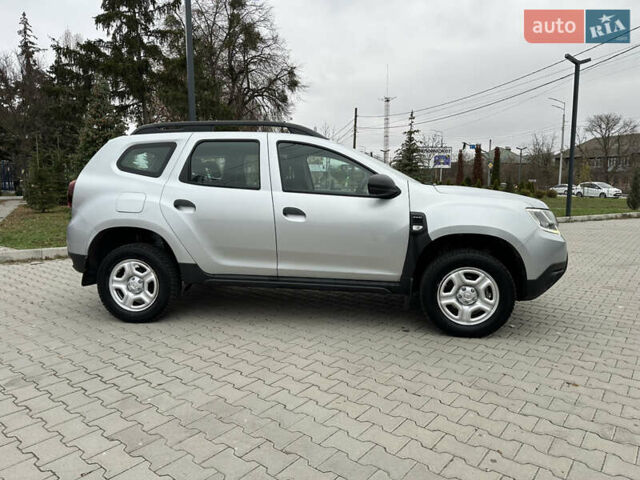 Серый Рено Дастер, объемом двигателя 1.46 л и пробегом 185 тыс. км за 14000 $, фото 17 на Automoto.ua