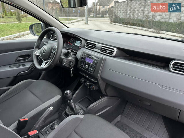 Серый Рено Дастер, объемом двигателя 1.46 л и пробегом 185 тыс. км за 14000 $, фото 38 на Automoto.ua