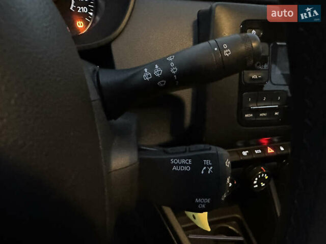 Серый Рено Дастер, объемом двигателя 1.46 л и пробегом 200 тыс. км за 14200 $, фото 33 на Automoto.ua