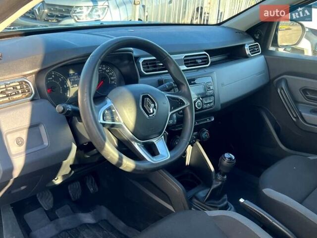 Серый Рено Дастер, объемом двигателя 1.5 л и пробегом 191 тыс. км за 13900 $, фото 25 на Automoto.ua