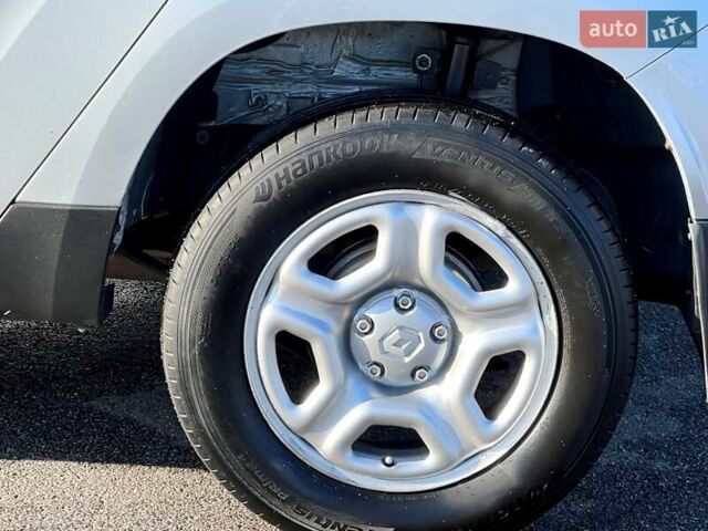 Серый Рено Дастер, объемом двигателя 1.5 л и пробегом 191 тыс. км за 13900 $, фото 24 на Automoto.ua