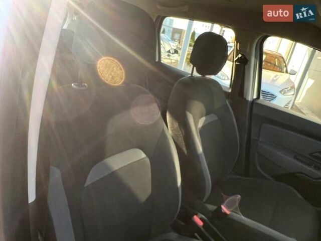 Серый Рено Дастер, объемом двигателя 1.5 л и пробегом 191 тыс. км за 13900 $, фото 47 на Automoto.ua