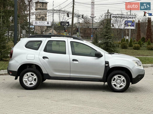 Серый Рено Дастер, объемом двигателя 1.46 л и пробегом 185 тыс. км за 14000 $, фото 4 на Automoto.ua