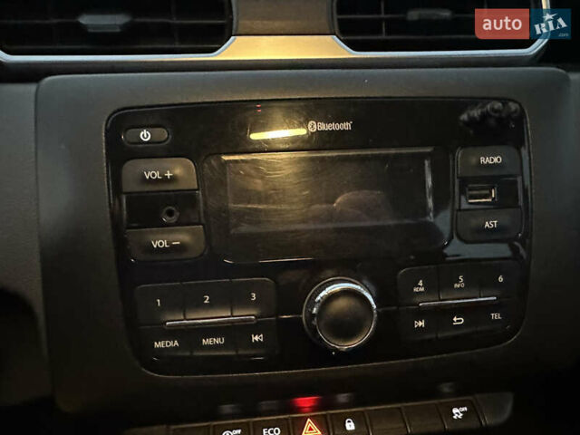 Серый Рено Дастер, объемом двигателя 1.46 л и пробегом 200 тыс. км за 14200 $, фото 34 на Automoto.ua